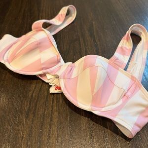 NWT Solid & Striped Lilo Bikini Top